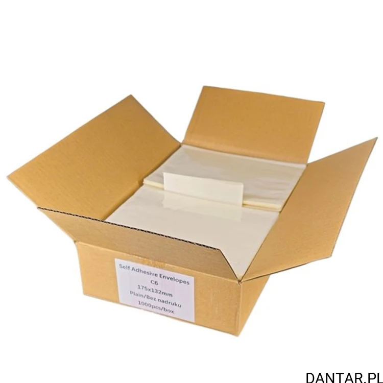 Otwarty karton Kalena z 1000 kopertami kurierskimi C6 175 x 132 mm